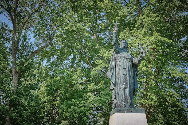 Father De Smet Statue