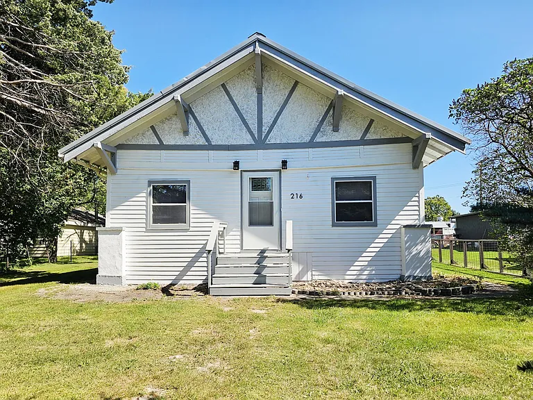 Charming Updated 2-Bedroom Home